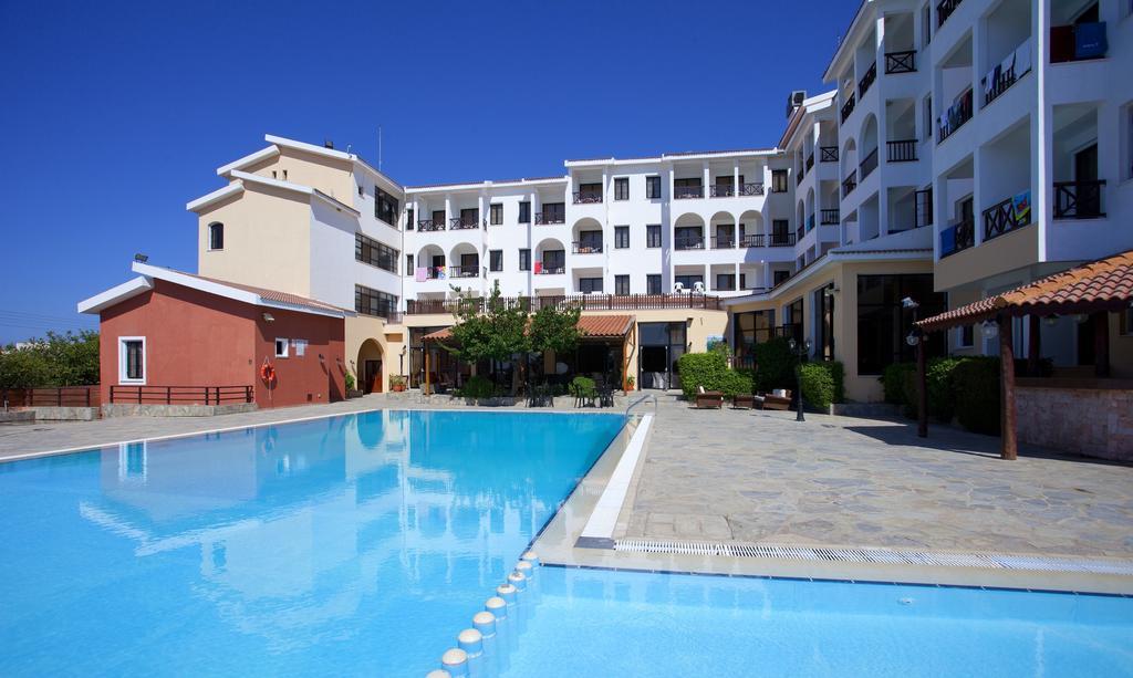Episkopiana Hotel & Sport Resort Episkopi  Eksteriør billede