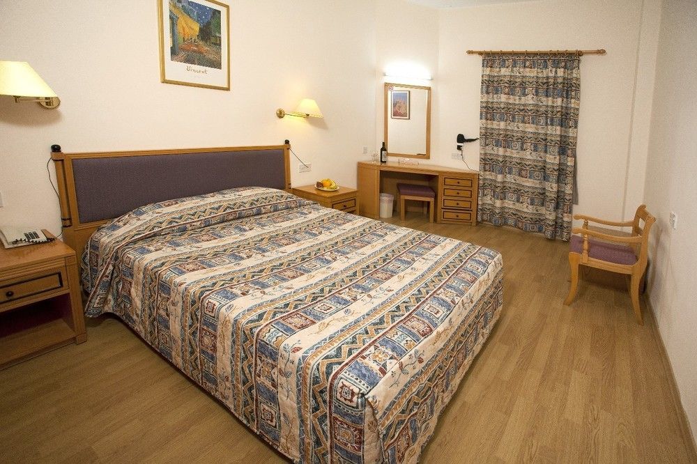 Episkopiana Hotel & Sport Resort Episkopi  Eksteriør billede